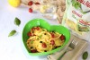 Girasoli pesto e stracchino senza lattosio con datterini arrosto, zucchine al limone e crumble croccante al basilico